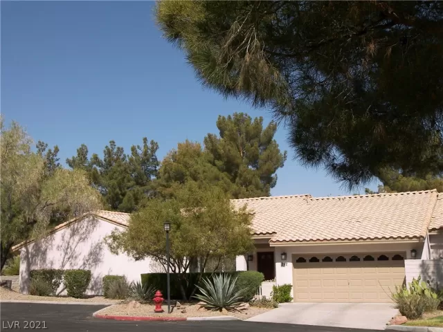 MLS: 2286801 Condo For Sale