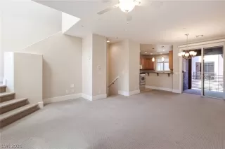 Photo #3: 2286854 Listing