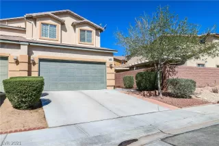 Photo #2: 2286861 Listing