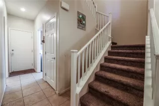 Photo #6: 2286861 Listing