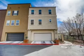 Photo #3: 2286865 Listing