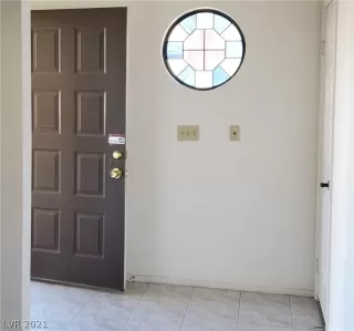 Photo #2: 2286913 Listing 