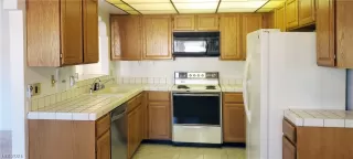 Photo #6: 2286913 Listing 