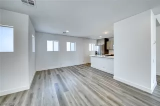 Photo #2: 2286927 Listing 