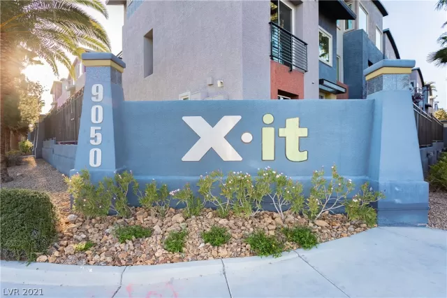 MLS: 2286960 Condo For Sale