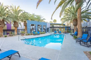 Photo #2: 2286960 Listing