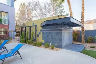 Photo #3: 2286960 Listing