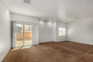 Photo #3: 2286977 Listing