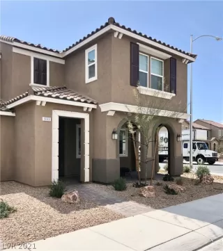 Photo #1: 2286981 Listing