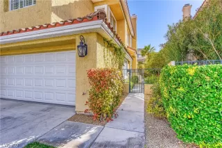 Photo #2: 2286982 Listing