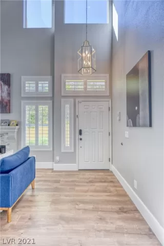 Photo #6: 2286982 Listing