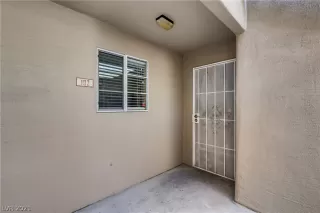 Photo #1: 2286984 Listing