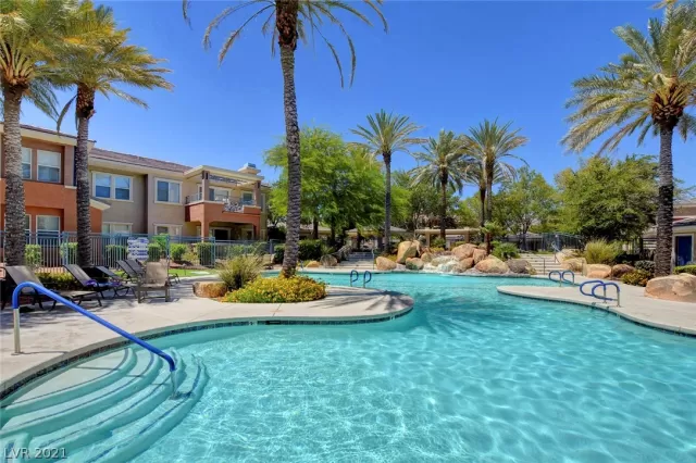 MLS: 2286994 Condo For Sale