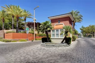 Photo #2: 2286994 Listing