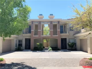 Photo #3: 2286994 Listing