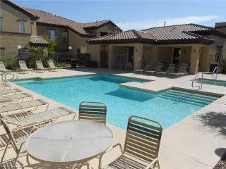 Photo #4: 2287017 Listing