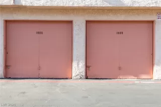 Photo #1: 2287088 Listing