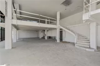 Photo #4: 2287111 Listing