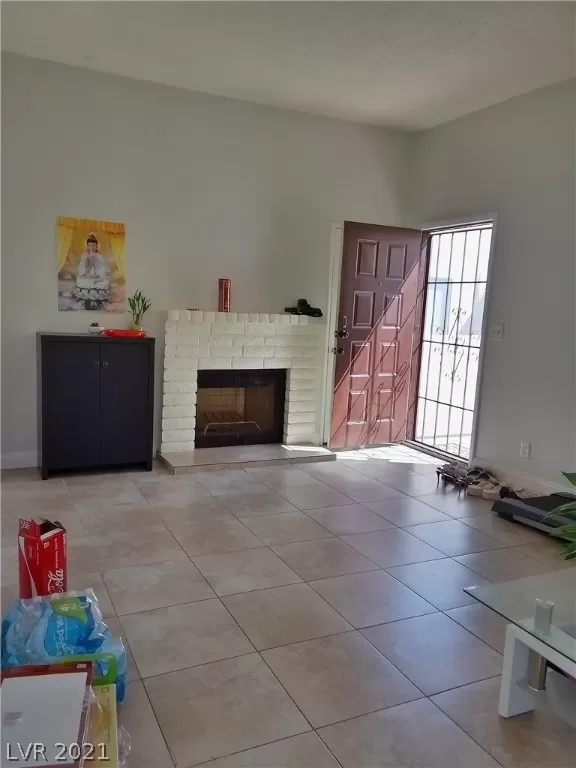 MLS: 2287121 Condo For Sale