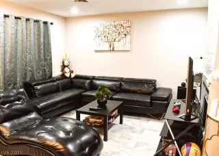 Photo #1: 2287136 Listing