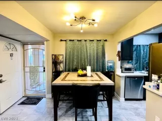 Photo #2: 2287136 Listing