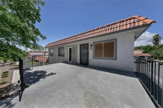 Photo #1: 2287138 Listing