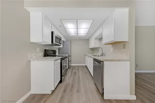 Photo #6: 2287138 Listing