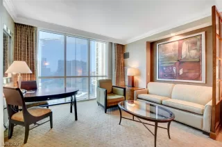 Photo #4: 2287147 Listing