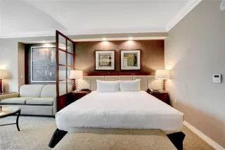 Photo #6: 2287147 Listing