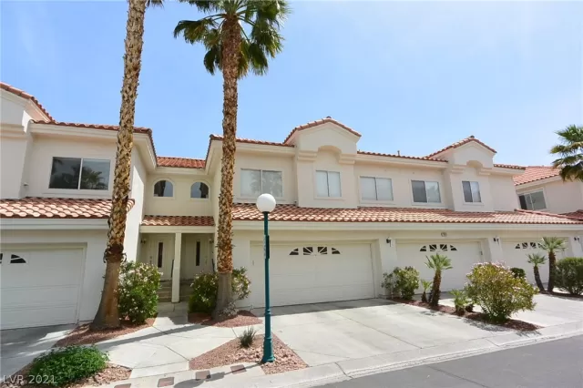 MLS: 2287165 Condo For Sale