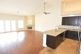 Photo #4: 2287165 Listing 