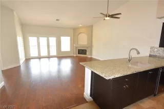 Photo #6: 2287165 Listing 