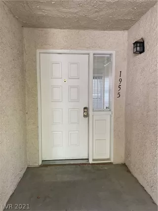 Photo #6: 2287181 Listing