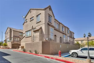 Photo #1: 2287187 Listing 