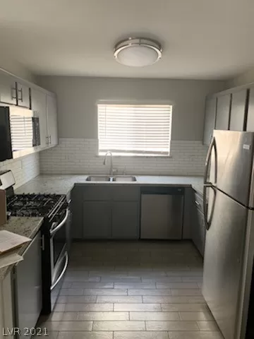 MLS: 2287276 Condo For Sale