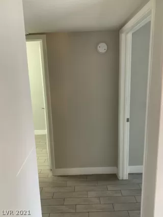 Photo #1: 2287276 Listing