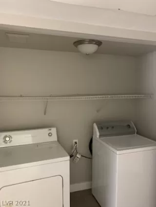 Photo #5: 2287276 Listing