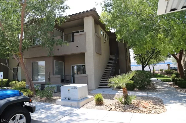 MLS: 2287287 Condo For Sale