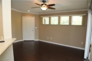 Photo #4: 2287287 Listing