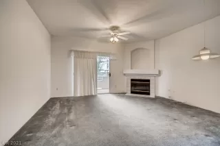 Photo #3: 2287335 Listing