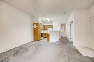 Photo #4: 2287335 Listing