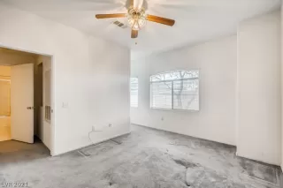 Photo #6: 2287335 Listing