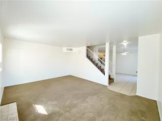 Photo #5: 2287339 Listing 