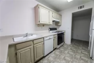 Photo #4: 2287355 Listing 