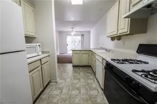 Photo #5: 2287355 Listing 