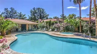 Photo #1: 2287365 Listing 