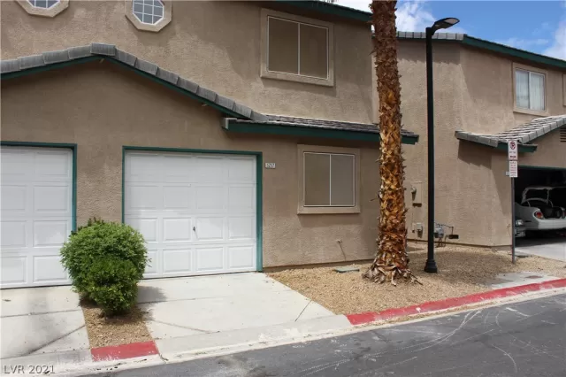 MLS: 2287385 Condo For Sale