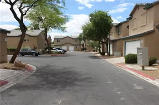 Photo #1: 2287385 Listing