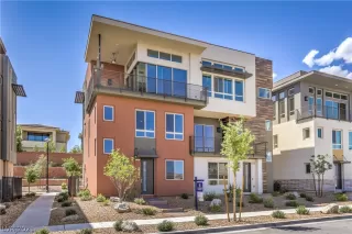 Photo #1: 2287390 Listing