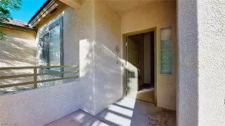 Photo #2: 2287402 Listing